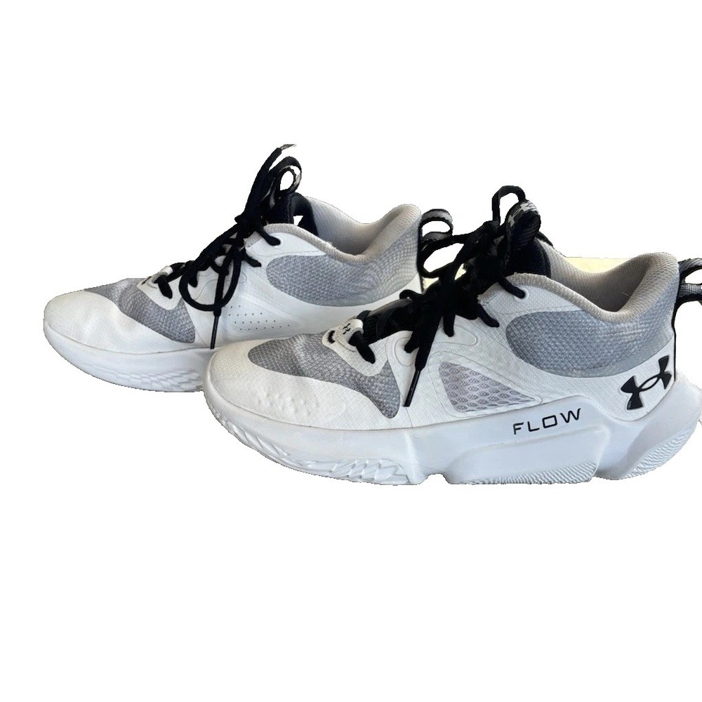 Under Armour Basketball Shoe Women 8.5 Flow Breakthru 3,  White Metallic Tie EUC